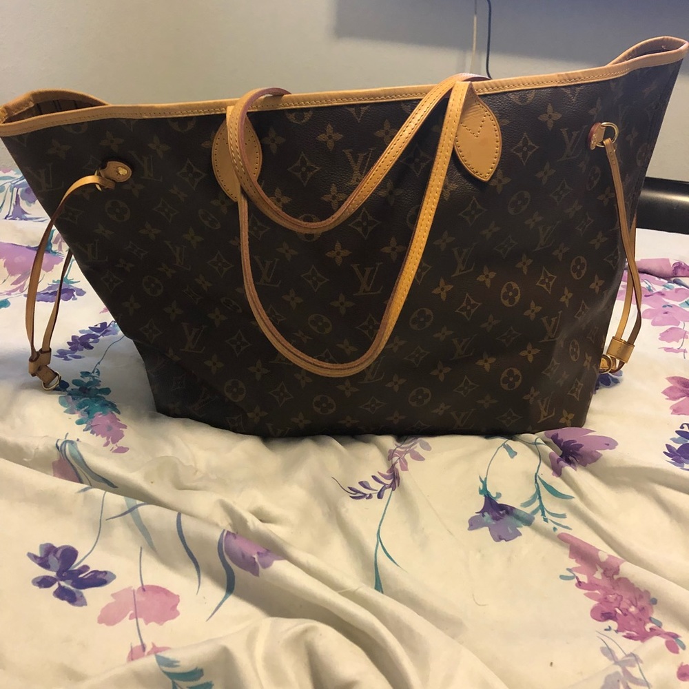 Louis Vuitton Neverfull Gm
